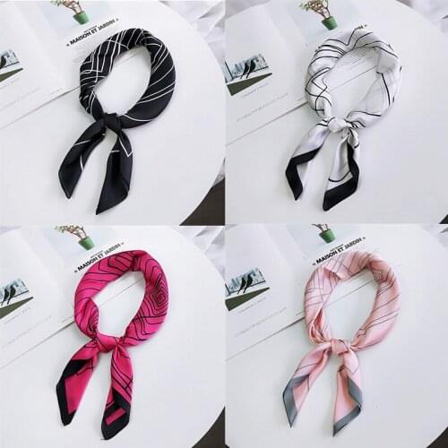 Yishine Whalesale 20pc Mix Colors Multifunction Geometric Printed Womens Satin Square Wraps Scarves Shawl Polyester Silk Scarf