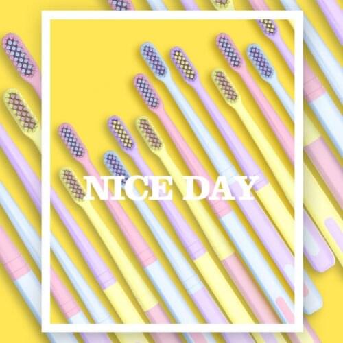 Comfortable to Hold Non-slip Mix Color Manual Soft Toothbrush Set for Gifts