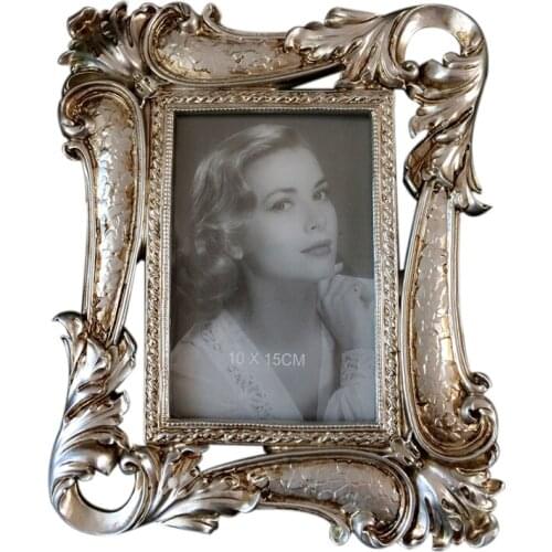 Resin Photo Frame Classical Floral Texture Family Portrait Nightstand Desktop Golden Picture Frames Vintage Home Decor