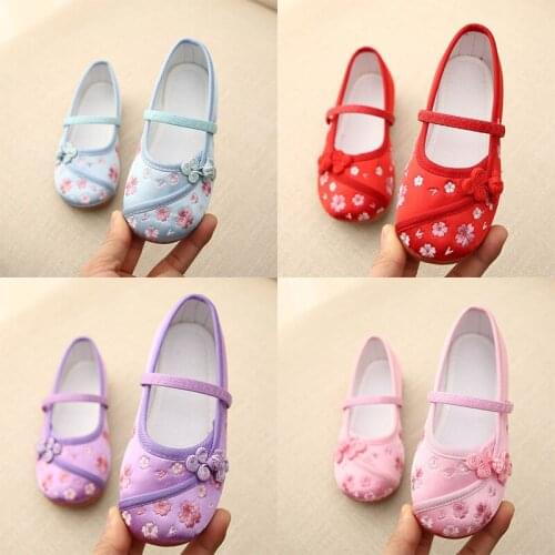 New retro girls' cloth shoes embroidered Chinese style girls casual shoes