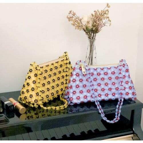 2021 New Handmade Beaded Color Matching Flowers Transparent Handbag Beaded Snowflake Retro Hollow Womens Banquet Shoulder Bag