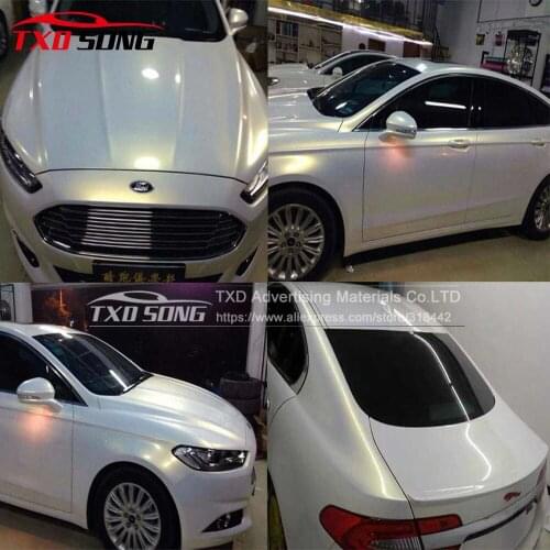 High quality Glossy white chameleon vinyl film for car decoration with air free bubbles with size:1.52*20m/roll