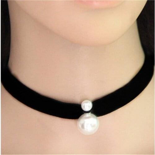 2021 New High-End Accessories Jewelry Pearl Clavicle Chain Short Necklace Goth Velvet Size Pearl Lace Necklace Chain Female