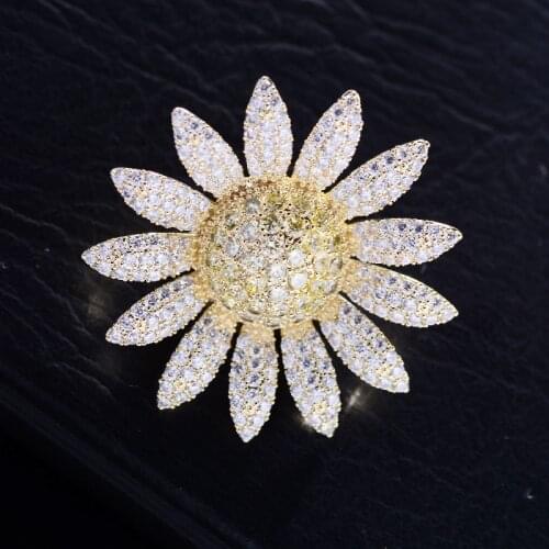 OKILY Gorgeous Zirconia Daisy Brooch Temperament Pin for Women Valentines Day Gift Floral SunFlower Dress Hat Accessories