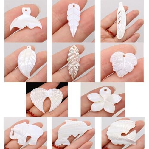 2 Pcs Natural Shell Bead Pendant Necklace Accessories Mother of Pearl Shell Bead Charms for Jewelry Making Bracelet Earrings