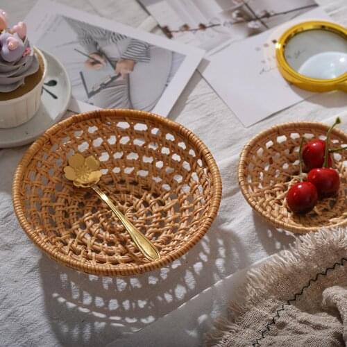 Rattan Woven Storage Basket Towel Holder Fruit Cake Organizer Photography Props