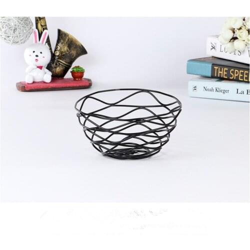 1PC Storage Baskets Wrought Iron Hollow Fruit Basket Wire Snack Candy Round Rack Vegetable Bowl Table Dining Decoration JL 274