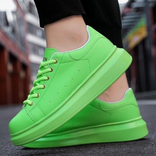 2021 Fashion Green Shoes Men Casual Sneakers Spring Lovers Mens Classic Shoes Microfiber Mens Platform Sneakers zapatos hombre