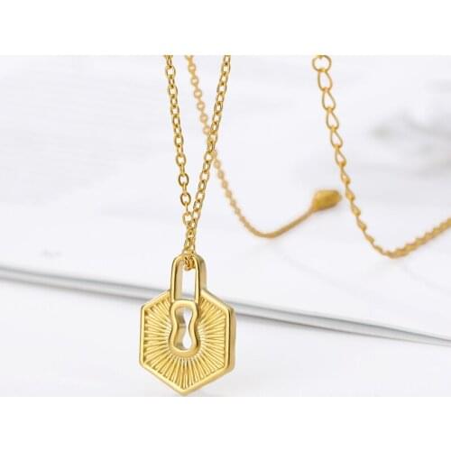 Hexagonal gourd Pendant necklace Hollow out Goth Choker Gold Chain Chain necklace jewelry 2020 Womens neck chain Punk chain