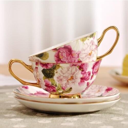 High-Grade British Bone China Coffee Cup Saucer Spoon Set Fashion Design Pastoral Style Espresso Cafe Cup Luxury Wedding Gifts