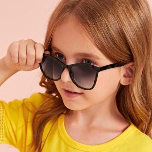 Brand New Kids Sunglasses Children Fashion Big Frame Sun Glasses Girl Boy Eyewear Travel Eye Accessory Cateye Cute UV400