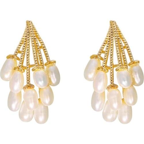 2020 Fashion Costume Jewelry New Korean Gold Plated Cute Pearl Earrings Unusual Boucle d’oreille Small Earrings For Women