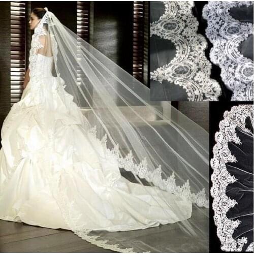 2019 Charming Bridal Veils White Ivory Long Train Lace Applique Edge Wedding Veils with Combs Bridal Accessories