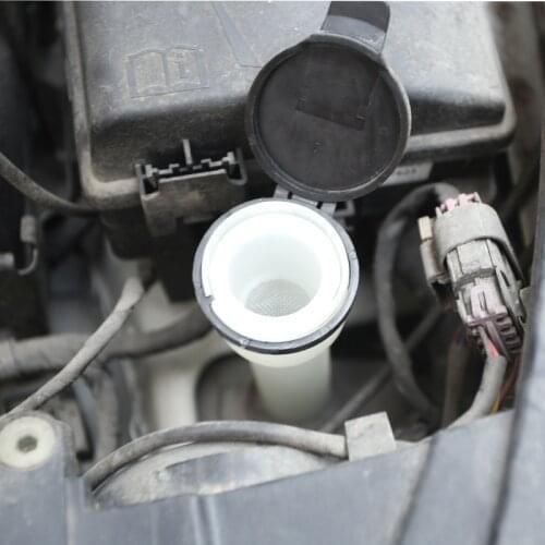 Foal Burning Car Plastic Cleaning Water Wiper Tank Filter Net for Chevrolet Chevry Cruze Sedan Hatchback 2009- 2015 Accessories