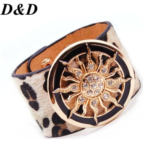 2021 New Fashion Leather Bracelets for Women Wide Circle Buckle Bracelet & Bangles Adjustable Wrap Bracelet Women Jewelry Gift