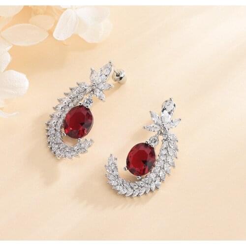 European and American summer 2021 new simple petal-shaped inlaid zircon platinum plated dinner earrings earrings factory wholesa