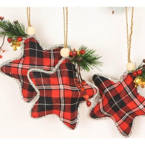 2019 New Christmas Tree Ornanments Red Black Plaid Fabric Stars Pendant Tree Hanging Star with Berries Pine Leaf Xmas Ornament