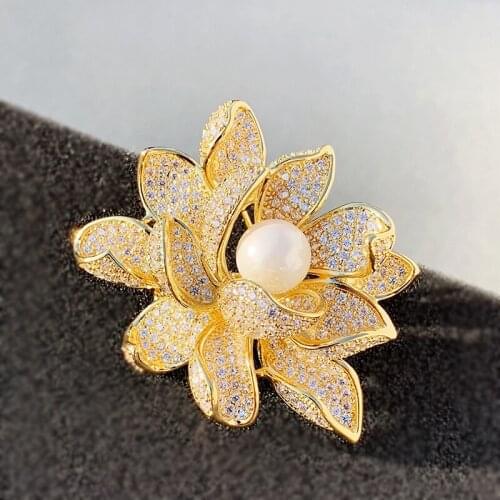 Natural freshwater pearl lotus brooch Korean version Seiko copper micro-set zircon pin autumn and winter coat corsage girl