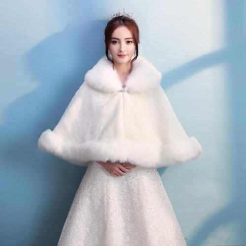 Elegant Ivory Bridal Wraps Faux Fur Wedding Cape Cloak High Quality 2020 Cheap Wedding Jackets Fur Coat Winter Bridal Capes