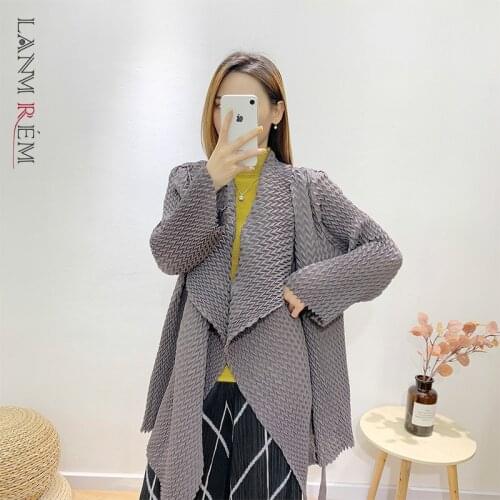 LANMREM Pleated Coat Womens Cardigan 2021 Summer Autumn New Long Sleeve Top For Female Sunscreen Long Jacket 2C2038