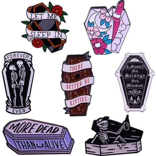 Coffin Pin Kitties More Dead Than Alive Gothic Spooky Enamel Brooch Pins Badge Lapel Pin Alloy Fashion Jewelry Accessories