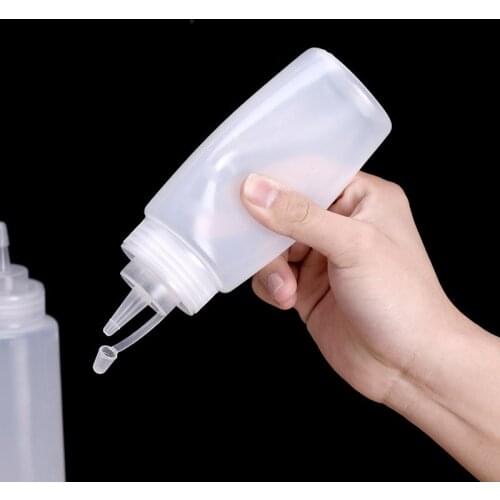 1Pc Squeeze Squirt Condiment Bottles With Cap Lid Salad Sauce Dispenser Bottles Vinegar Oil Bread Baking Dessert Condiment Tool