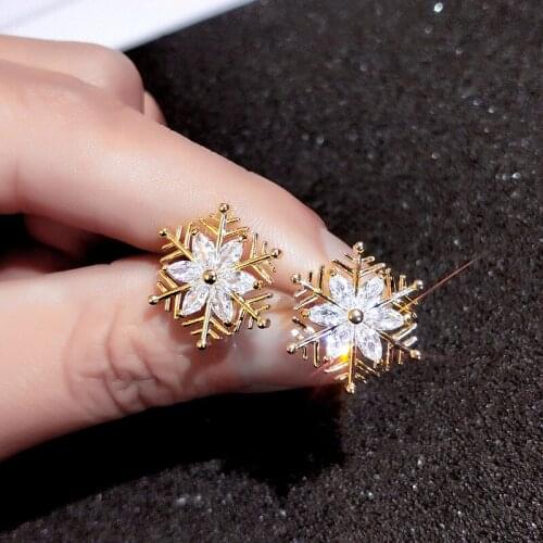 Korean snowflake earrings 2020 new wave temperament retro sterling silver earrings personalized fashion design sense earrings