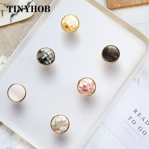 Luxury Nordic Dresser Knobs Pink Cupboards Cabinet Handle Chest Shell Pulls Drawer Pulls Furniture Handles