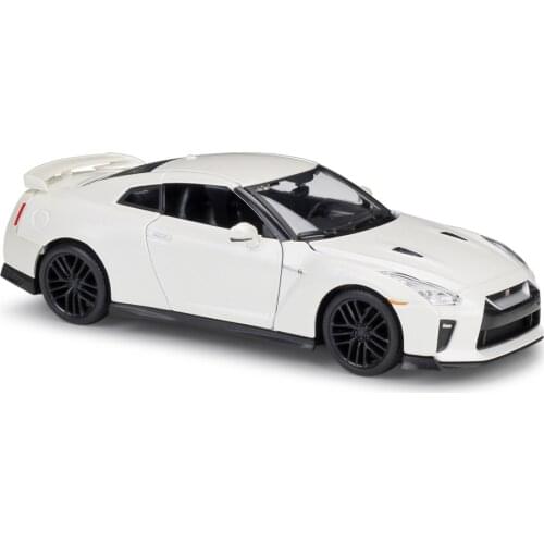Bburago 1:24 2017 Nissan GTR Metal Luxury Vehicle Diecast Pull Back Cars Model Toy Collection Xmas Gift