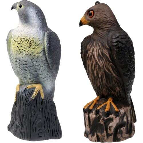 2 Pieces / Set 3D Lifelike Realistic Eagle Outdoor Shooting Hunting Decoy Bird Scarer Garden Lawn Decor Ornament