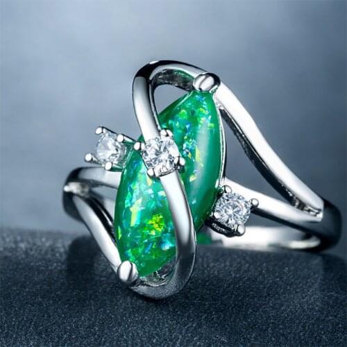Unique Shiny Silver Color Green Oval Crystal Rhinestone Female Wedding Engagement Ring for Women Party Jewelry
