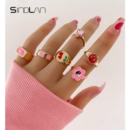 Sindlan 6Pcs Kpop Cute Tai Chi Gold Rings for Women Aesthetic Pink Crystal Heart Stranger Things Female EMO Y2k Fashion Jewelry