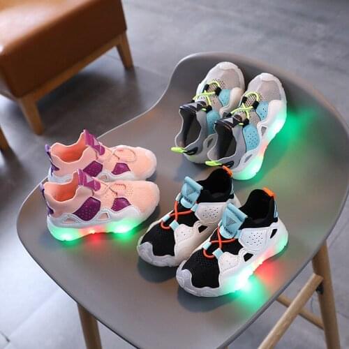 Boys Casual Shoes Girls Running Shoes with Lights 2021 Autumn New Children Sports Shoes Flying Woven LED Shoes Fashion Non-slip