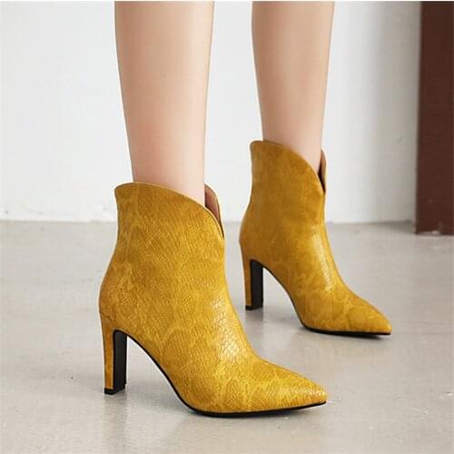 Fashion Embossed Microfiber Leather Womens Ankle Boots Pointed Toe Western Cowboy Boots Women Wedges Riding Runway Boots 2021