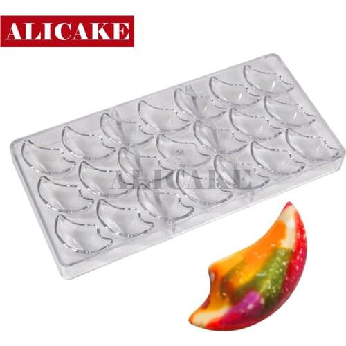 Polycarbonate Chocolate Mold Baking Pastry Tools shape: Chocolate Crescent Moon