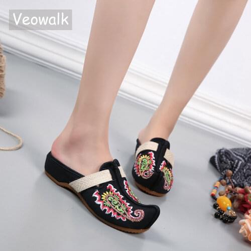 Veowalk Handmade Bling Sequins Nose Toe Womens Canvas Slippers Low Heel Wedges Vintage Ladies Comfort Casual Denim Summer Shoes
