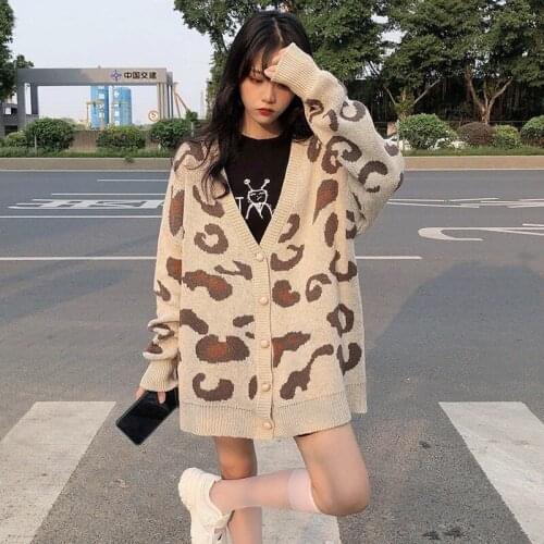 Women Elegant White Pink Leopard Cardigan Vintage Jumper Lady Fashion Oversized Knitted Cardigan Coat Spring Autumn 2021
