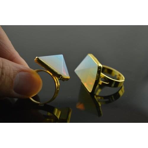 Fashion Jewelry Popular White Opal Pyramid Rings Stone Point Shape Stone