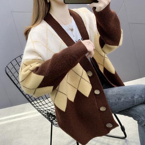 Diamond plaid sweater women cardigan 2021 autumn and winter new sweater outer wear loose long-sleeved color matching blouse