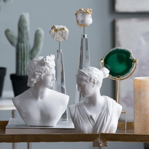 Nordic Style White Ceramic Figure Home Living Room Decoration Accessories Designer Goddess Character Statue Desktop Decoration