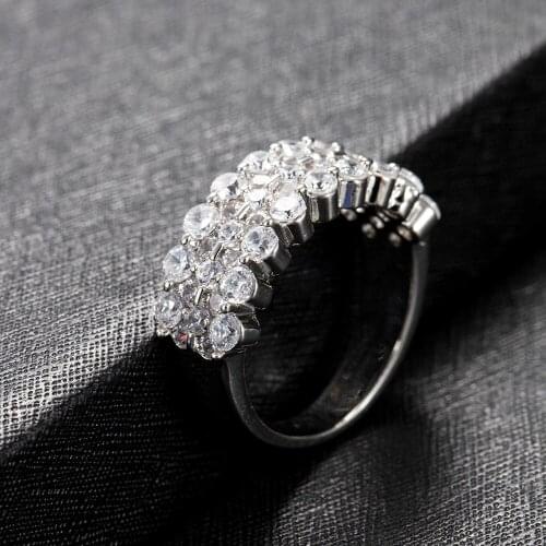 Round Cut Engagement&Wedding Moissanite Diamond Ring Double Halo Ring Platinum Plated Silver Engagement Rings for Women Sale