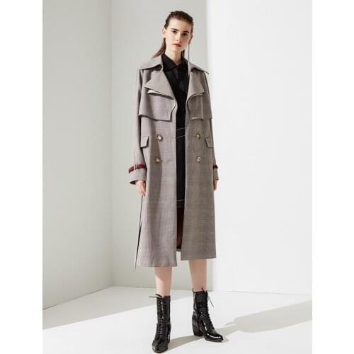 British style light coffee Plaid windbreaker womens medium length 2021 new early spring foreign style design coat