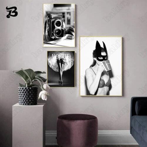 Fashion Girl Wall Art Canvas Painting Black and White Posters and Prints Gallery Decorative Picture for Living Room Home Decor