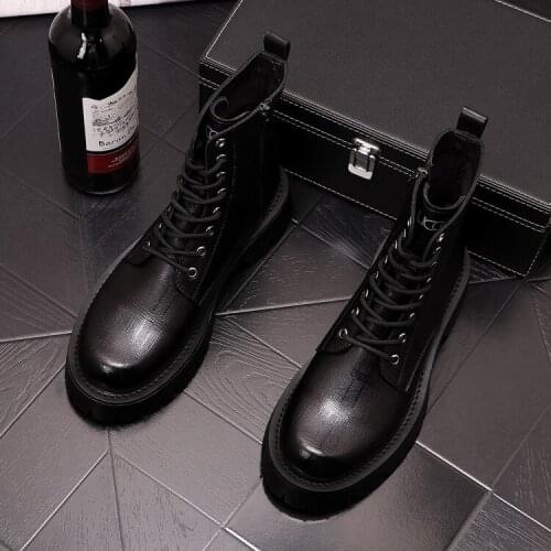 Luxury Designer Leather Men Boots Fashion S High Tops Punk Men Casual Shoes Martin Boot Zapatillas Hombre Designer Shoes Men