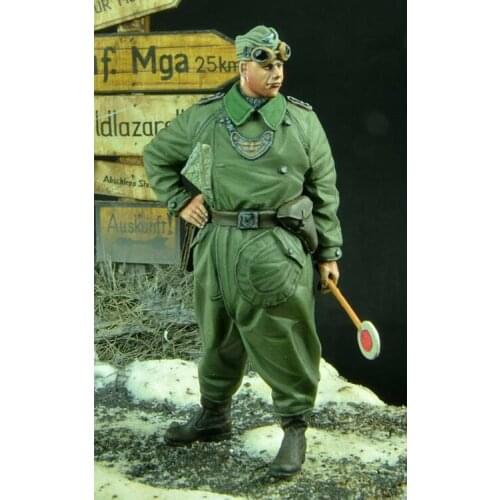 Crazy King1/35 resin figure soldier model World War II soldiers GK white model hand 218