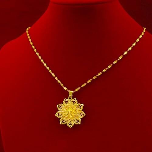Fashion Wedding Womens Necklace 14K Gold Flower Pendant Clavicle Necklace for Anniversary Jewelry Luxury Gold Jewelry Gifts