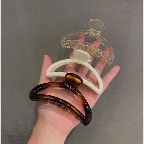 Ruoshui Woman Acrylic Hairstyle Clips Hair Claws Hair Holder Women Hairpins Women Hair Accessories Headwear Hairgrip Barrettes