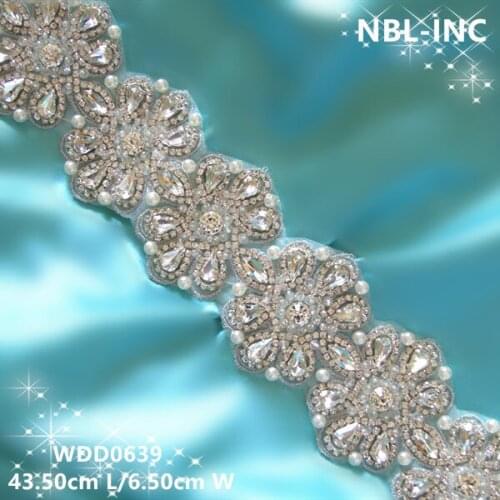 30 pieces) Wholesale bridal sash hand beaded silver clear crystal rhinestone applique for wedding dresses sash belt WDD0639