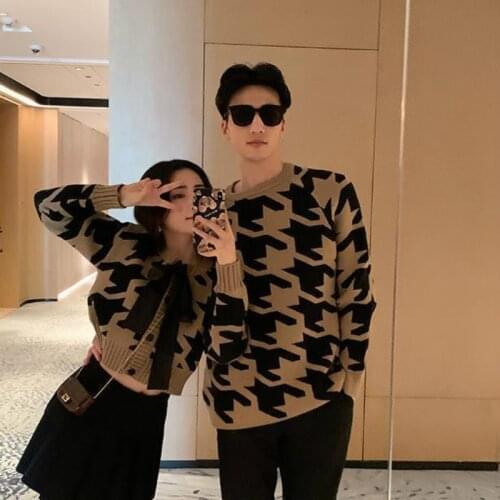 Couples Wear 2021 Autumn and Winter New Fashion Temperament Round Neck Pullover Sweater Loose Knit Top Men