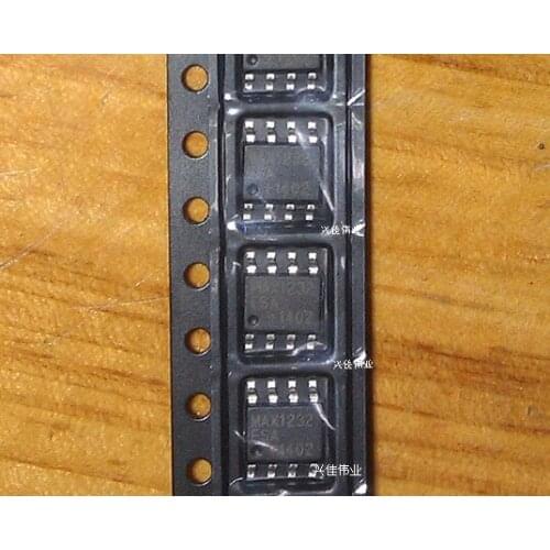 MAX1232ESA SOP8 MAX1232